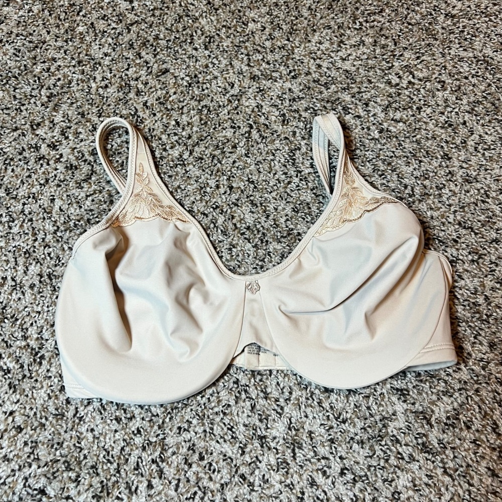 Bali Comfort Revolution Bra‎ Wire Free Smoothing Everyday Bra 34DD